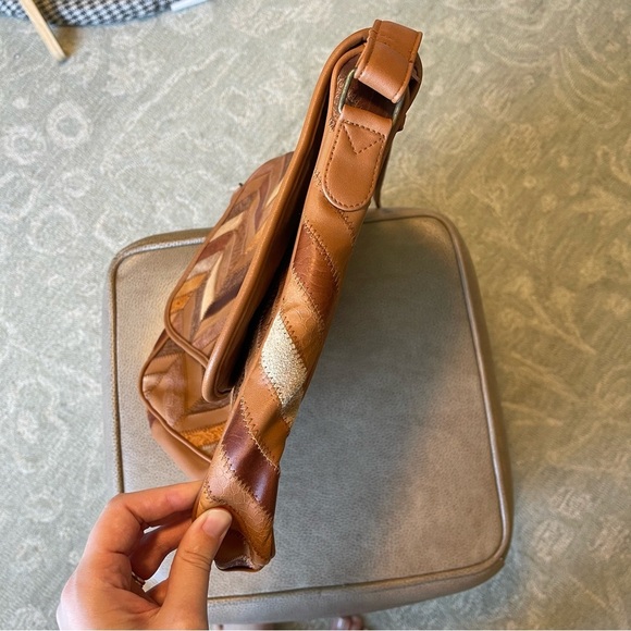 Vintage Magnum Genuine Leather Suede Patchwork Messenger Bag - Picture 9 of 10